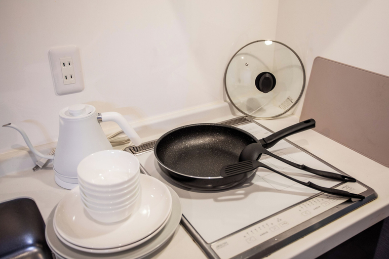 Coffee and/or coffee maker 5, Star house, Osaka