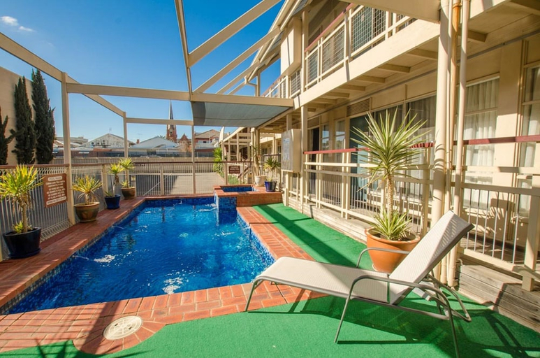 Sport & Beauty 5, The River Boat Hotel - Echuca, Campaspe - Echuca
