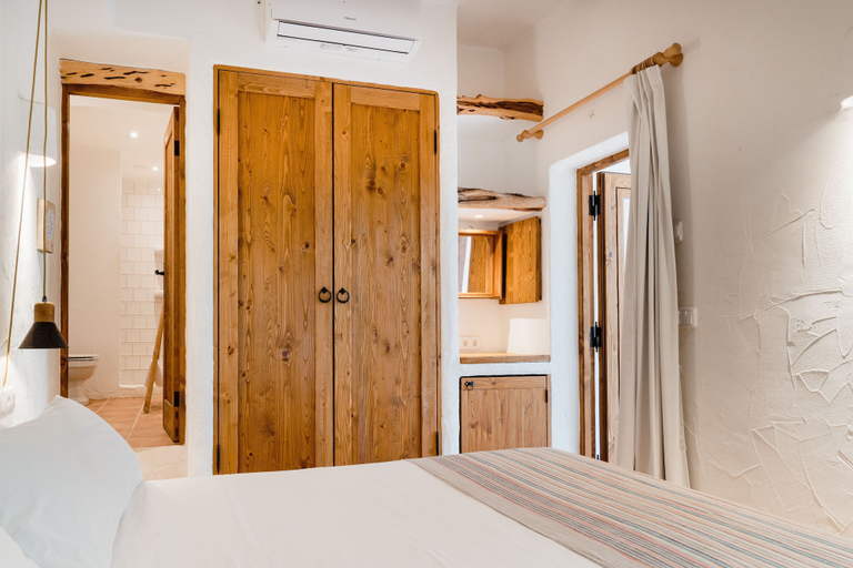 Others 2, Chalets Vistabella, Baleares