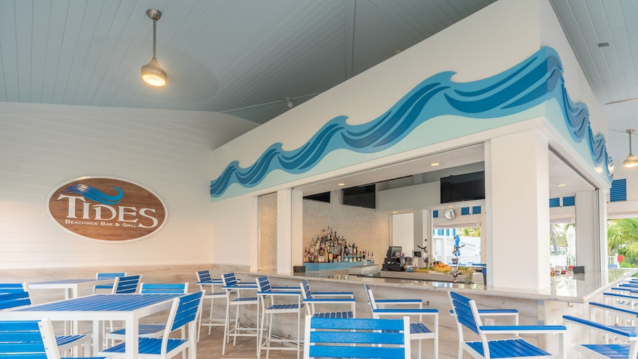 Food & Drinks 4, The Islander, Bayside Townhomes & Boat Slips, Monroe