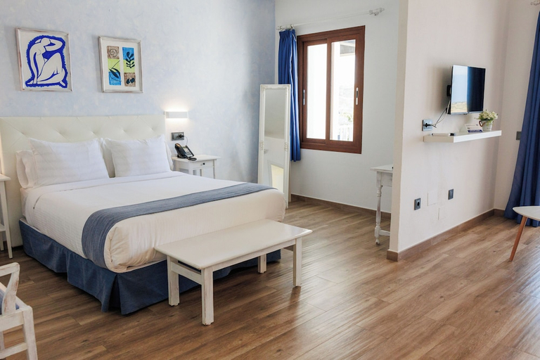 Bedroom 2, El Bergantin Menorca Club, Baleares