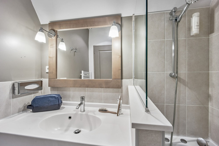 Bathroom 5, Residence PV Premium Residence & Spa Houlgate, Calvados