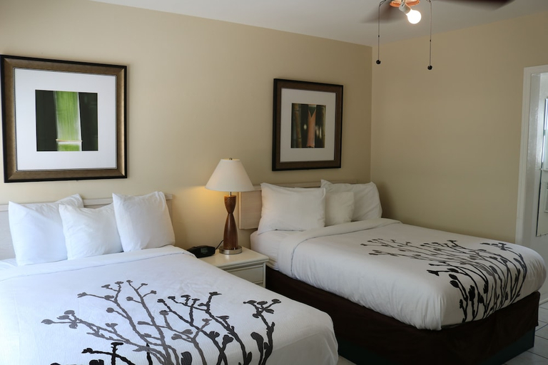 Bedroom 2, Miramar Resort, Pinellas