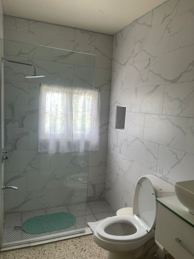 Bathroom 3, Palm View Guesthouse and Conference Centre