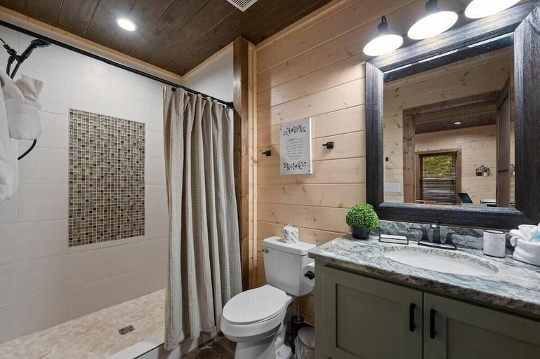 Bathroom 4, Hillside Haven, Sevier