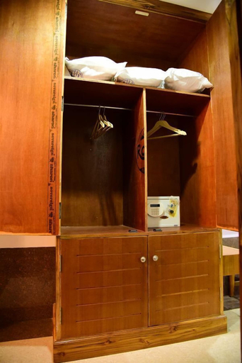 Others 3, Hotel Chembiyan, Pudukkottai