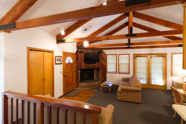 Others 5, Mountain Retreat Resort, Calaveras