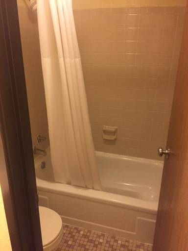 Bathroom 3, Sunset Inn & Suites - Lincoln Airport, Lancaster