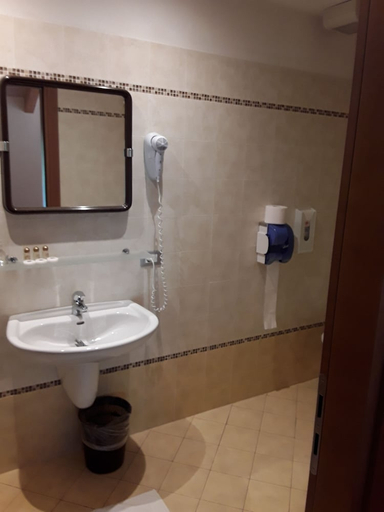 Bathroom 4, Hotel Bellaria, Trento