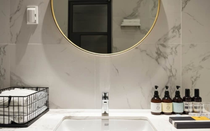 Bathroom 3, Yongwon Hound Hotel, Jinhae