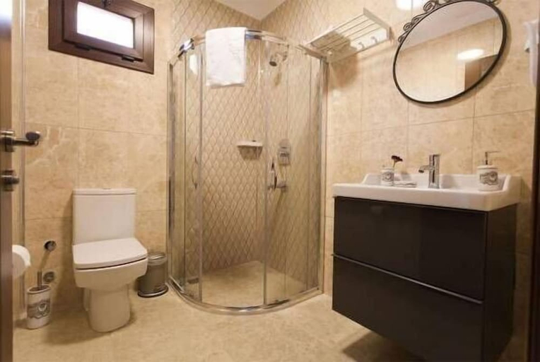Bathroom 5, Nilufer Otel - Adult Only, Ayvalık