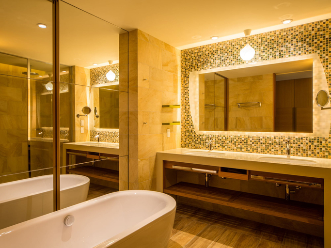 Bathroom 4, Sheraton Okinawa Sunmarina Resort, Onna