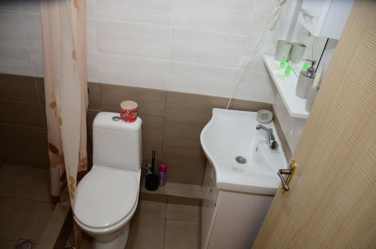 Bathroom 3, Guest House Batumi Globus, Batumi