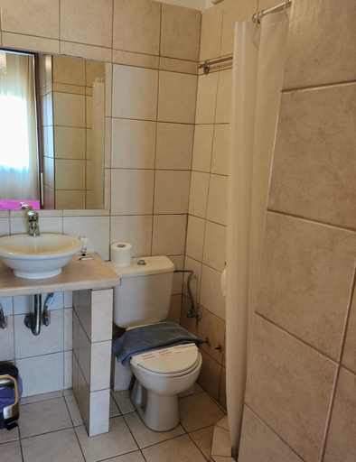 Bathroom 3, King Hotel, Thessaly