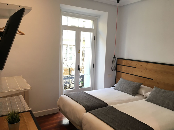 Bedroom 2, Pension La Perla, Guipúzcoa