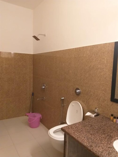 Bathroom 3, Hibiscus Guest House, Udaipur