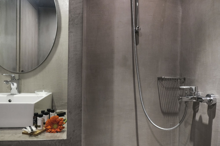 Bathroom 3, Lotus Center Apartments, Attica