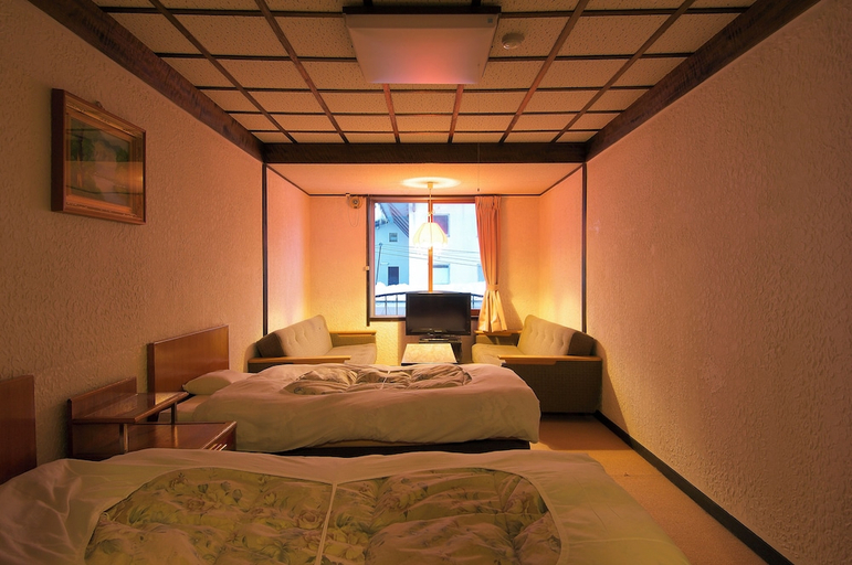 Bedroom 3, Hotel Sanraku, Yamanouchi