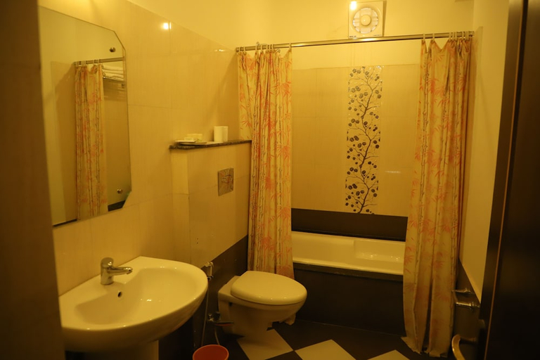 Bathroom 4, HIMMATGARH PALACE, Jaisalmer