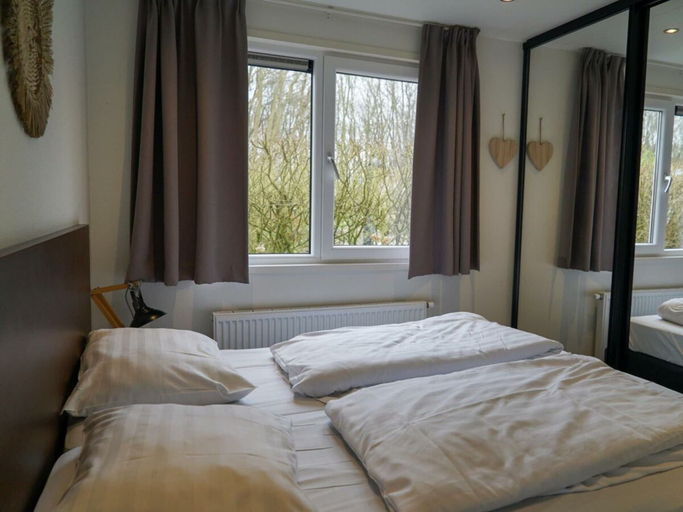 Room 5, Deluxe 5 Person, Noordwijk
