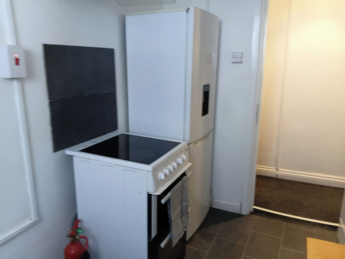 Private kitchen, Studio Sleeps 2 With Parking, Sandwell