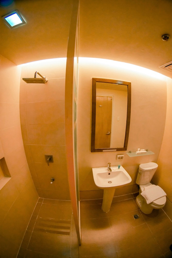 Bathroom 5, Zerenity Hotel & Suites, Cebu City