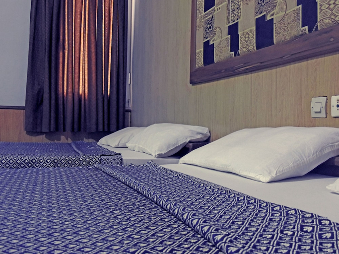 Bedroom 2, Saffana Hotel, Wouri