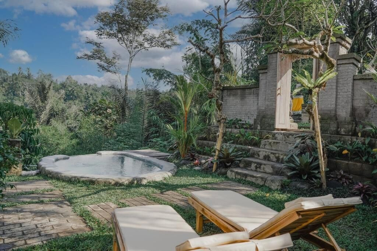 Outdoor spa tub, The Fire Flies Garden Villa, Gianyar