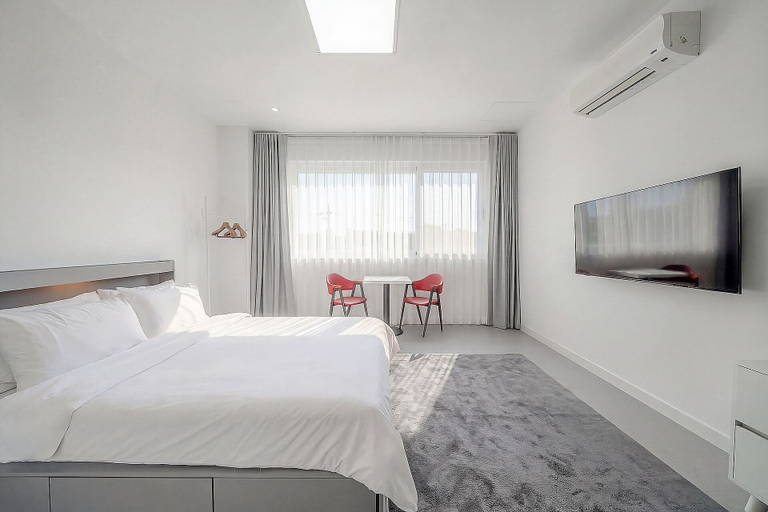 Room 5, Gangneung Gangmun Stay, Gangneung