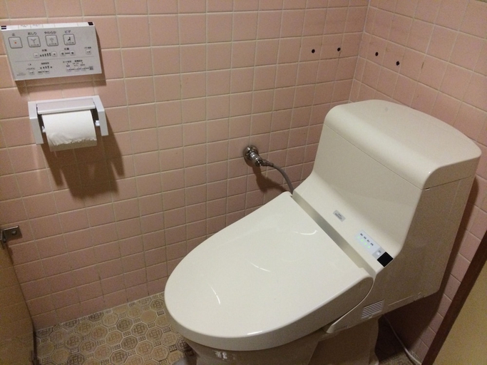 Bathroom 2, Hotel Senke, Myōkō
