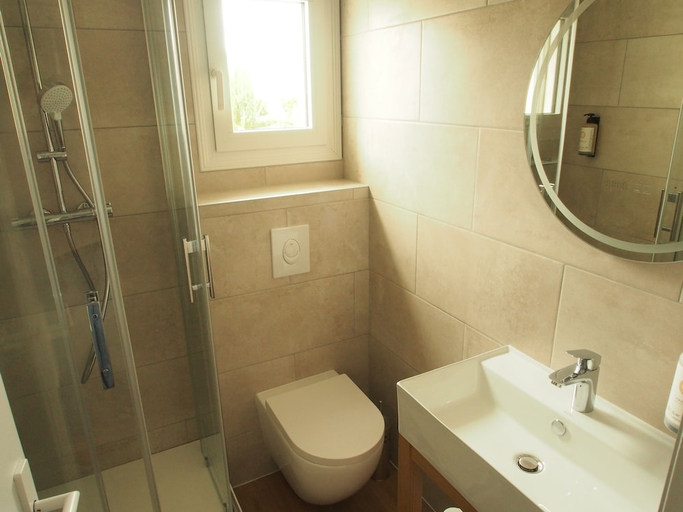 Bathroom 4, Beau Rivage, Charente-Maritime
