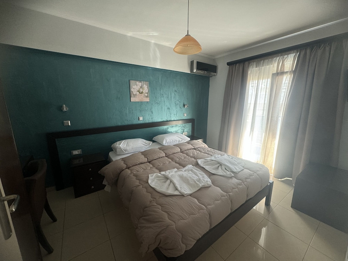 Bedroom 3, Comfort Hotel, South Aegean