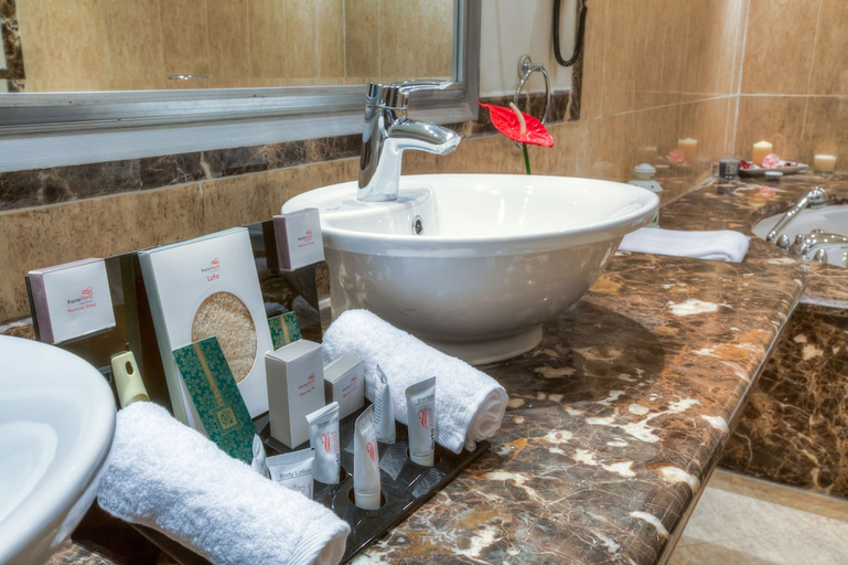 Bathroom 4, Porto Matrouh Beach Resort, Marsa Matruh