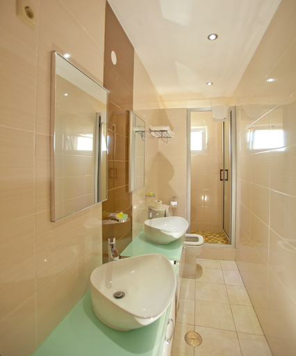 Bathroom 4, Hotel Monte Carlo, Maputo