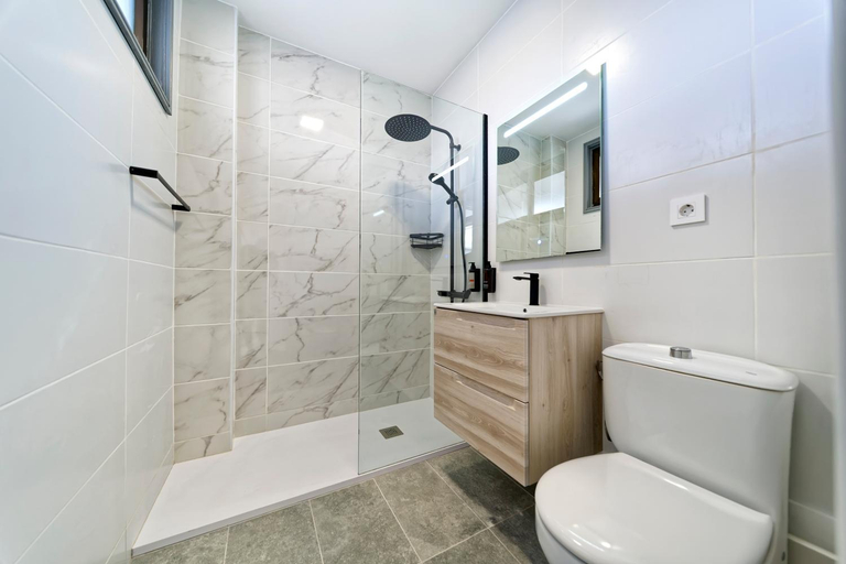 Bathroom 3, Apartamentos Fayna, Las Palmas