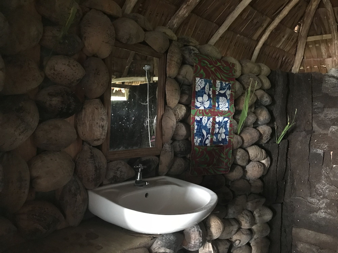 Bathroom 3, Tanna Lava View Bungalows, South West Tanna