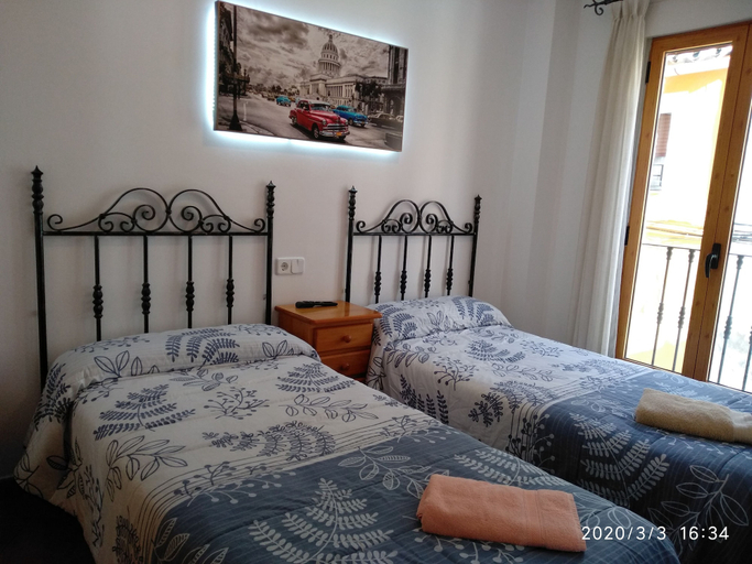 Bedroom 2, LA CASA DEL CARREBAIX, Alicante