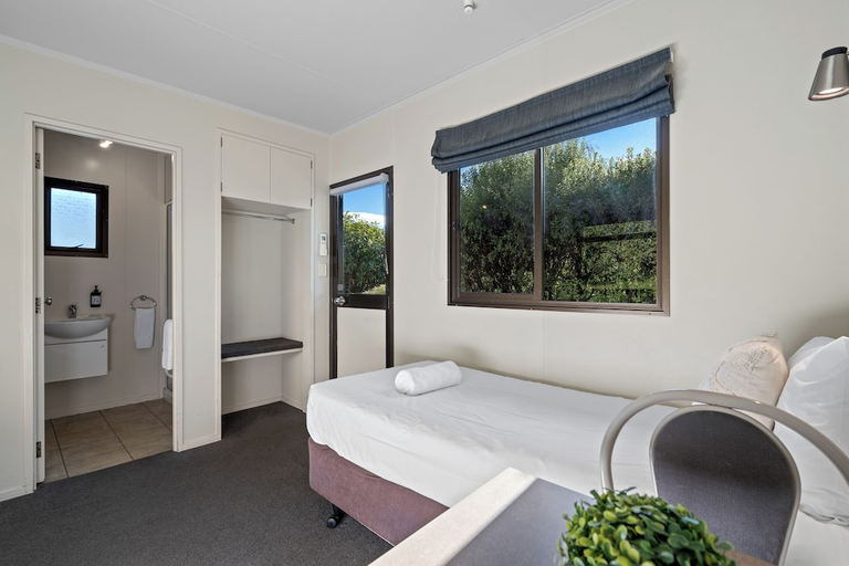 Bedroom 2, Tasman Holiday Parks - Picton, Marlborough