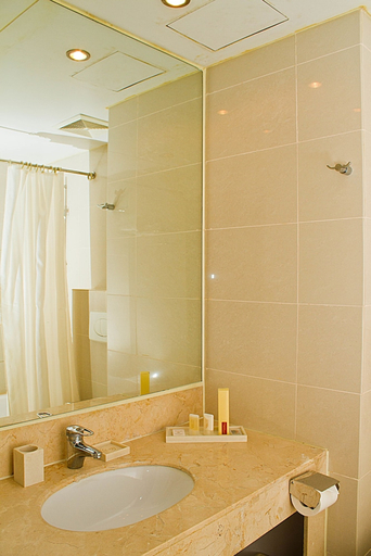 Bathroom 3, Servotel, Port-au-Prince