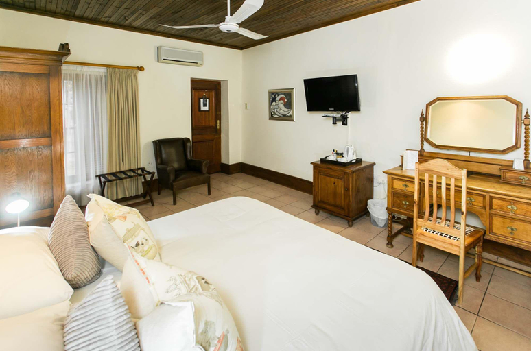 Bedroom 3, Matoppo Inn, Central Karoo