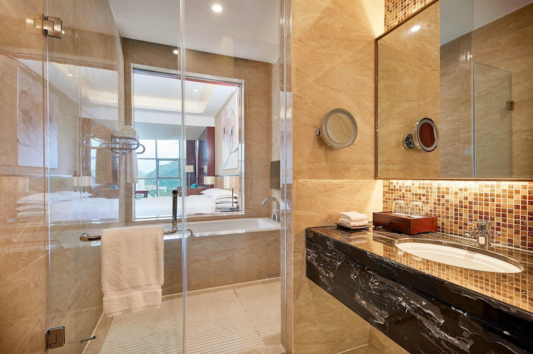 Bathroom 4, Four Points By Sheraton Liupanshui, Liupanshui