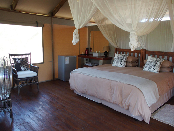 Bedroom 3, Lion Tree Top Lodge, Mopani
