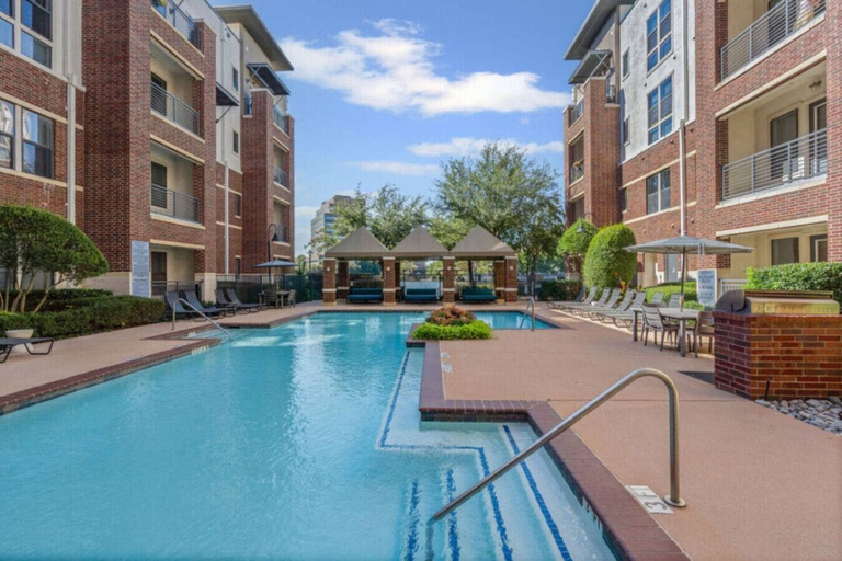 Pool 4, AEA-Lake Carolyn TX, Irving