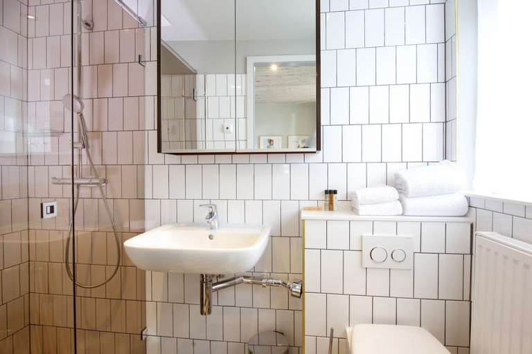 Bathroom 3, Asplund Hotel Apartments, Solna