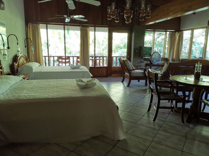 Food & Drinks 5, Hotel Costa Verde, Aguirre