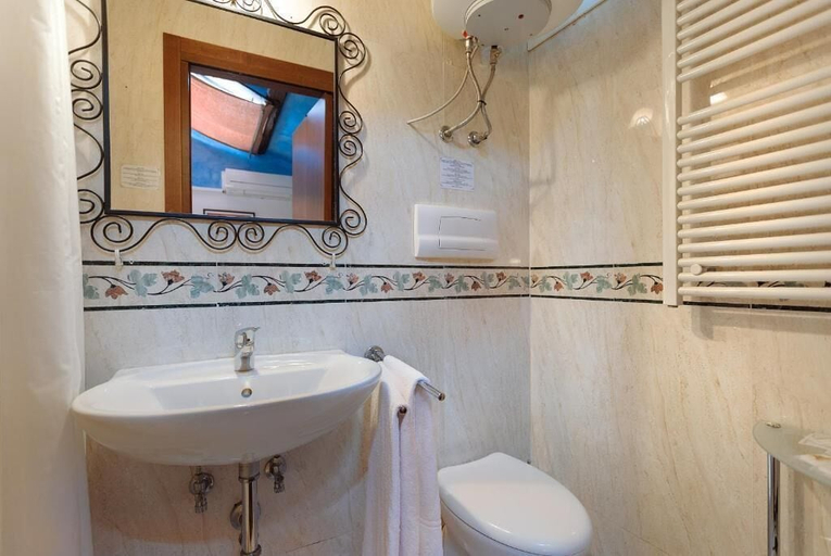 Bathroom 4, Locanda Art Deco', Venezia
