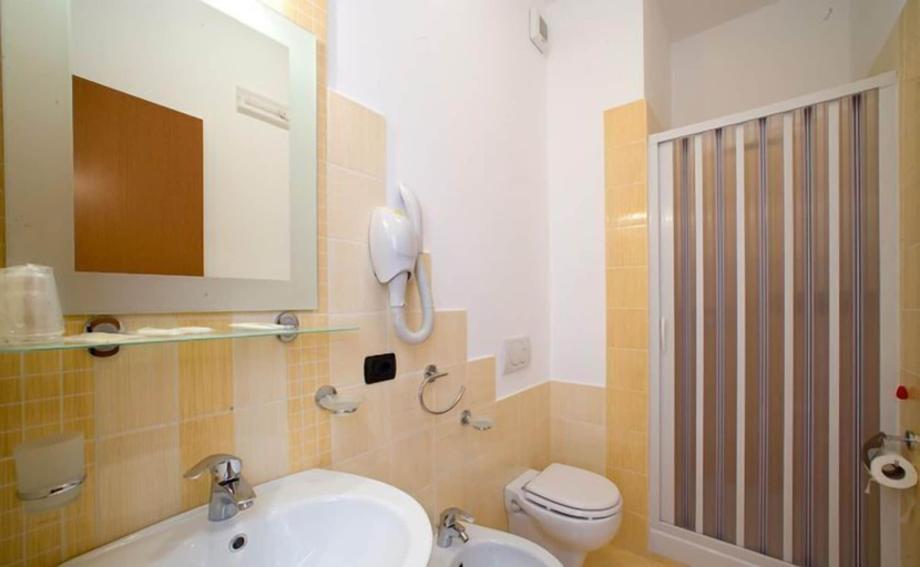 Bathroom 5, Casa Pendola, Napoli