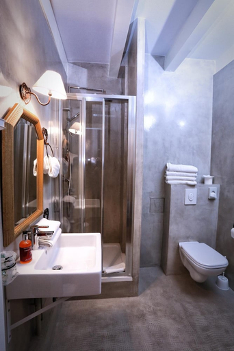 Bathroom 3, The Originals Relais, Le Verger des Châteaux, Bas-Rhin
