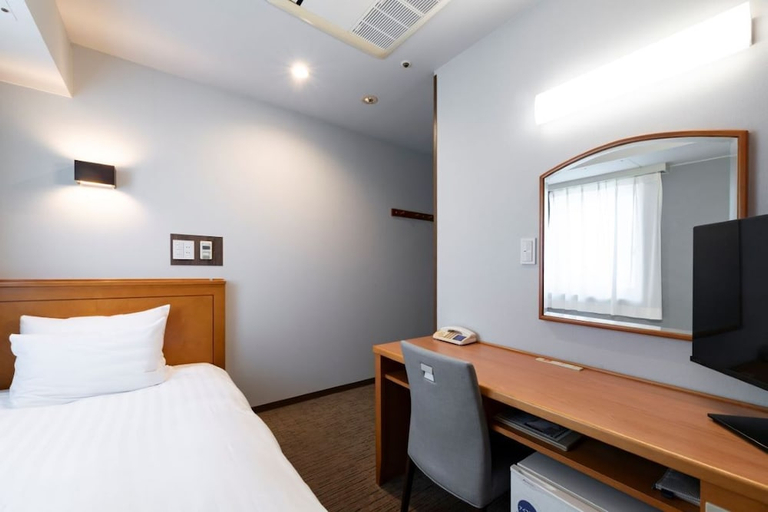 Bedroom 2, Hotel Prime Toyama, Toyama