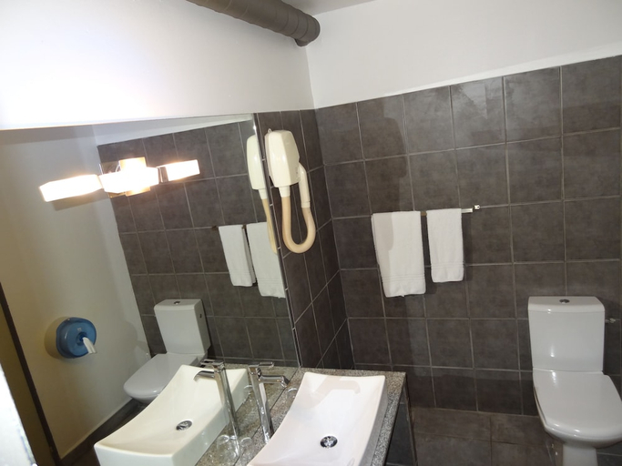 Bathroom 3, Hotel Village Soleil, Le Gosier